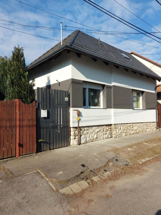 Appartement Regina Vendégház Miskolc Extérieur photo